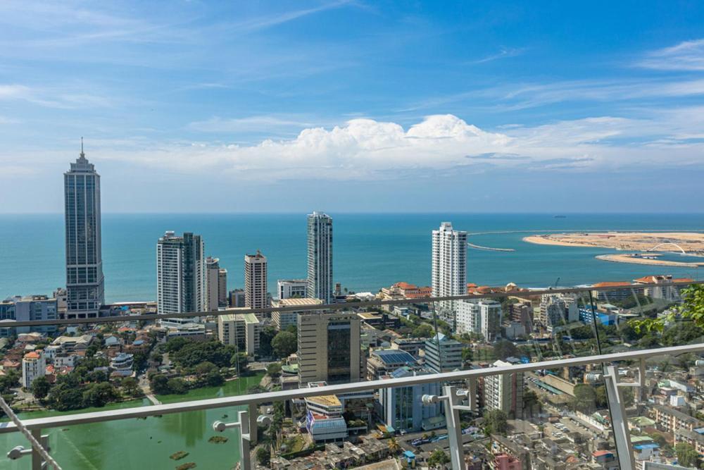 Altair Luxury Colombo By Miracle Exterior foto