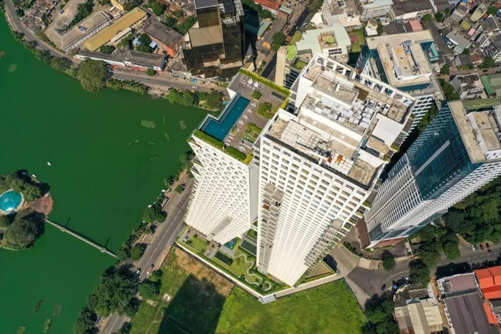 Altair Luxury Colombo By Miracle Exterior foto